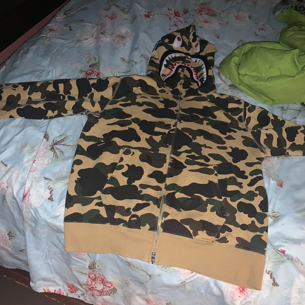 Bape hoodie large